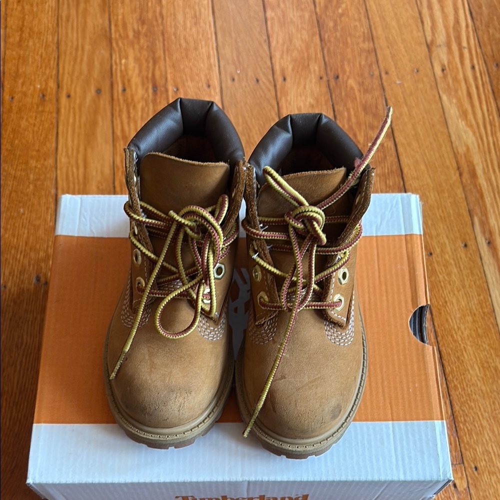 Timberland Brown Boots Rugged Mid-Height Design